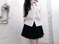 露脸巨乳高颜值大学生【小坦克】宿舍自慰，户外露出，喝尿，叫爸爸！漂亮学生妹私下极度反差是个露出癖性瘾小母狗