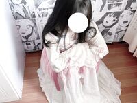 露脸巨乳高颜值大学生【小坦克】宿舍自慰，户外露出，喝尿，叫爸爸！漂亮学生妹私下极度反差是个露出癖性瘾小母狗