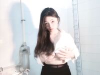 露脸巨乳高颜值大学生【小坦克】宿舍自慰，户外露出，喝尿，叫爸爸！漂亮学生妹私下极度反差是个露出癖性瘾小母狗