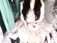 露脸巨乳高颜值大学生【小坦克】宿舍自慰，户外露出，喝尿，叫爸爸！漂亮学生妹私下极度反差是个露出癖性瘾小母狗