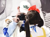 推特極品白虎蘿莉『kitty不吃魚』一字馬紫薇被男主調教啪啪乖的狠！超嫩可愛人形小母狗 被操的叫爸爸 下