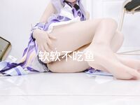 推特極品白虎蘿莉『kitty不吃魚』一字馬紫薇被男主調教啪啪乖的狠！超嫩可愛人形小母狗 被操的叫爸爸 下