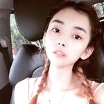 00后超清纯的女大学生，私下里找摄影师私拍，事后被摄影师流出，每周这身材和颜值真顶，就是有点贫乳