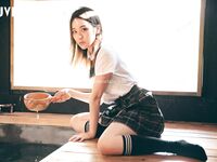 極品高顏值JK小母狗，溫泉私人全裸浴