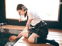 極品高顏值JK小母狗，溫泉私人全裸浴