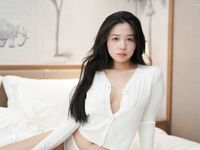 Ang amateur beauty ay kumuha ng isang photo shoot at napanalunan ng matamis na salita ng photographer. Kinunan ng malapitan ang hindi protektadong ari. Dahil ito ay isang candid shot, walang maraming mga mapagkukunan ng video.