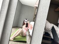 大二的粉嫩高颜值学姐，被富二代调教捆绑各种姿势玩弄爆操抽插内射，还往妹子的骚穴里滴风油精