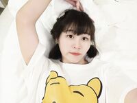 清純顏值反差女大，掰穴揉胸，粉穴特寫自拍