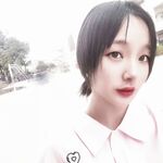 00后骚母狗女大学生，在女生宿舍里面自拍给异地恋男友看，私下里竟然这么饥渴