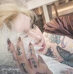 야성적인 문신, 독선적인 음반지, 고가의 인터넷 연예인, 완벽한 몸매, 유출된 복지 클립, 한번 보세요