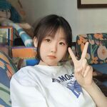 청순하고 예의바른 외모의 여대생이 남자친구에게 훈련받고 놀림을 받는 모습이 전격 촬영돼 유출됐다.