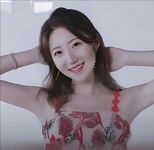 神仙顏值的女大學生，在金主面前就是騷浪母狗，被各種調教玩弄爆操，妹子很主動乘騎，這顏值和身材簡直了