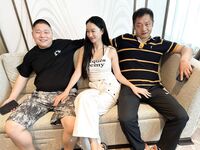 Real training of the best contrast white tiger stewardess, showing her face throughout 3P, SM, and sex, super clear picture quality, just take a look!!!