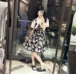 可爱清纯萝莉嫩妹子大尺度私拍收费套图视频