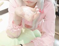 可爱清纯萝莉嫩妹子大尺度私拍收费套图视频