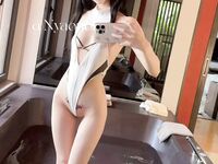 可爱清纯萝莉嫩妹子大尺度私拍收费套图视频