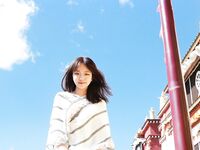 2025年新流，云盘高质露脸泄密，阿黑颜式苗条小可爱被邪恶叔叔干的面目扭曲，洗澡造爱换衣完全曝光