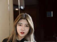 希威社幼師黑色丁字褲大尺度私拍套圖