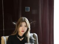 希威社幼師黑色丁字褲大尺度私拍套圖