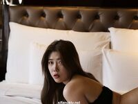 希威社幼師黑色丁字褲大尺度私拍套圖