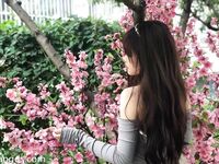 云盘高质露脸泄密，重庆纯欲女大学生性爱流出，生活照女神级，脱光秒变母狗，口交啪啪内射，将反差展示的淋漓尽致