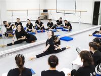 重磅泄密流出-长沙舞蹈老师【宋思嘉】3P群P淫乱性交派对不雅视频