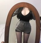 極品巨乳學生妹 三點粉嫩的極品身材 這奶子比我腦袋都大 白虎嫩穴淫水被操的噴一地