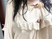 極品巨乳學生妹 三點粉嫩的極品身材 這奶子比我腦袋都大 白虎嫩穴淫水被操的噴一地