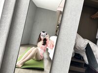 大二校花20歲身高167極品小母狗，生活照性愛視頻曝光，風油精滴逼調