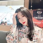 【S級泄密】唐山良家小嬌妻徹底放開，換上各種暴露情趣裝從害羞到狗鏈含球，白皙肥臀露臉性愛自拍，原檔無水印