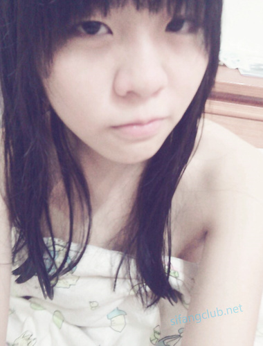 出租房里小青年的性爱日记 口交+黑丝