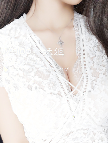 完具酱 -OL 开档黑丝红萝卜插入自 (1)