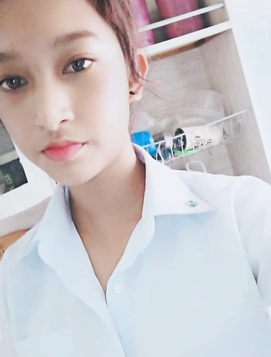 เด็กสาวนักศึกษา [Huang Jiawen] ยืมฉลามมาและไม่สามารถชดใช้ใบหน้าของเธอได้ เธอถูกบังคับให้ใช้ร่างกายของเธอเพื่อชดเชยการเซลฟี่ของเธอ เธอใช้มุมมองที่ลามกมากมายและ Ziwei ก็มีรูปร่างที่ดี .