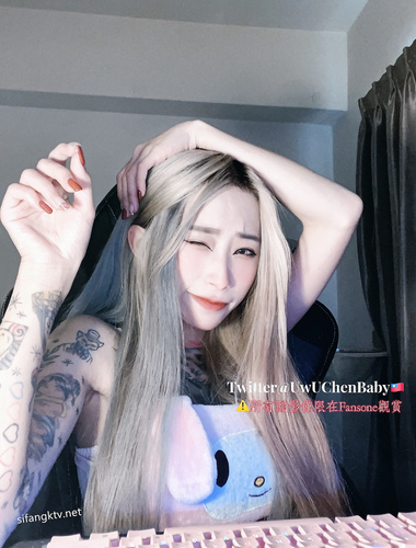 Taiwan contrast internet celebrity @阿利fansone subscription scale view collection