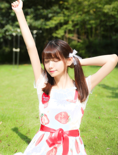 陸卿卿 kyokyo漢堡王-No.005-小草莓 [8P]