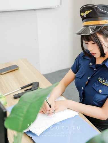 咬一口兔娘 -『烏龍女警』&Good-night Kiss