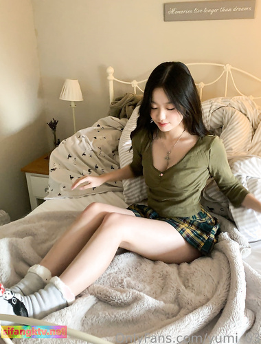 Menunjukkan wajah anda adalah cara untuk pergi! Peminat sahaja boleh menjadi masin atau manis, dewi selebriti Internet yang cantik yumi diambil gambar secara peribadi dan dilatih oleh pemilik emas Ziwei untuk memancut dan melakukan hubungan seks dengan pu