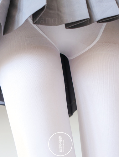 The much-anticipated goddess is finally revealed! Weibo SSS pure natural top healing pure beauty [Akaxi Yeye] customized with 10,000 yuan, showing her face at four o'clock and tied with a vibrator