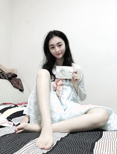 反差露臉美女應大神【一少】定製+19套情趣淫照 藍色漢服