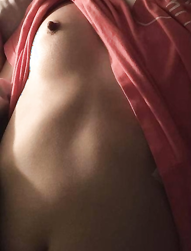 「台湾カップル流出」世新大学チアリーダーの湯たんぽが元カレに裏切られ、セックスビデオが暴露される