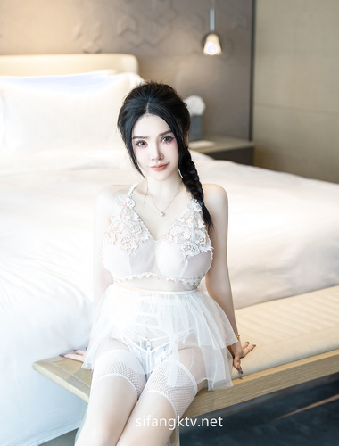 初代网红模特鼻祖，极品外围名媛【潘娇娇】尺度全开，三点特写道具插白虎粉嫩B（1）