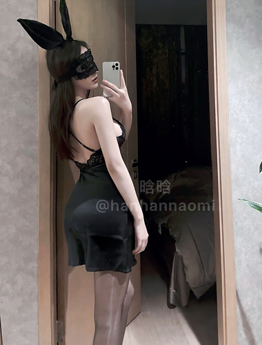 최고의 몸매를 자랑하는 인터넷 연예인의 개인 사진 및 조회수 @晗晗scale