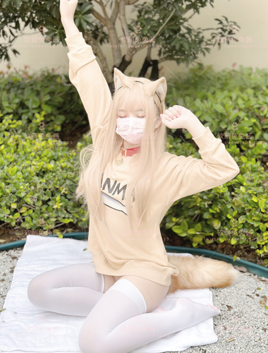 软萌兔兔酱爱猫人士