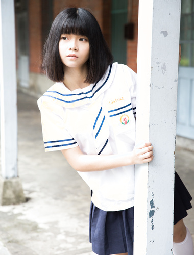 《台湾情侣泄密》稻江商职【梁佳宜】性爱自拍泄密流出高清修复版水嫩的鲍鱼真想吃一口外拍原图