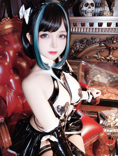 日奈娇- NO.055 万圣恶魔皮衣自拍