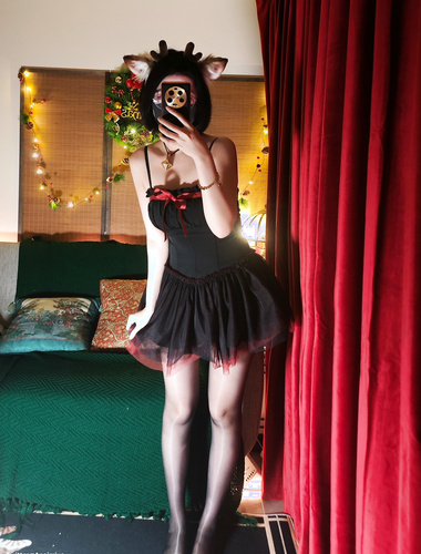 Naimi Boobs 2023 Christmas Special