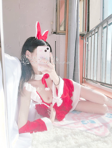 推特27萬粉 清純福利姬【小酒醬】聖誕節特輯 粉嫩小穴 激情內射