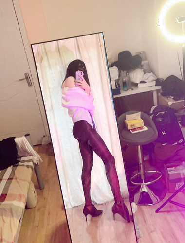 极品稀缺重磅，癖好特殊专攻TS大神【BJ大佬】私拍，记录各地9位顶级露脸TS美好性瞬间-月心