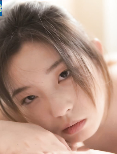 In December, a shocking leak was released. Hundreds of people were killed in the human toilet. The contrasting bitch born in 1995 with a high appearance and big waves [Juicing Summer] showed her face in a private shoot. The 3P and 4P scene was quite explo