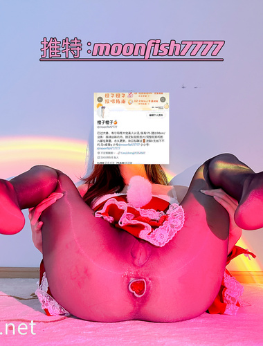 边走边尿TW烧婊子【橙子橙子】最新圣诞特辑VIP福利